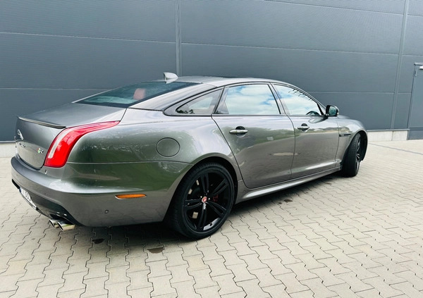 Jaguar XJR cena 175000 przebieg: 112400, rok produkcji 2017 z Poznań małe 667